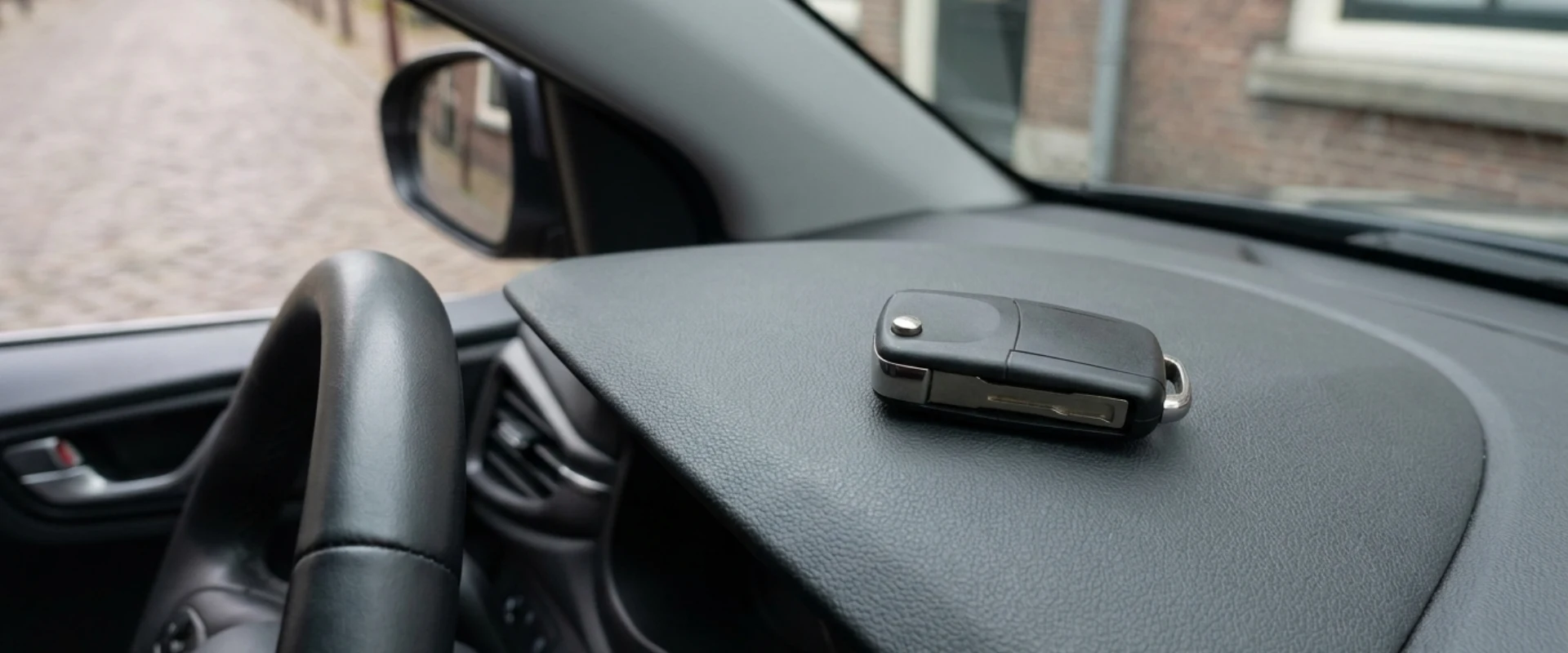 9 tips om knoppen van je autosleutel netjes te laten werken.